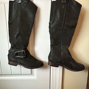 Stylish Black Leather Knee-High Boots